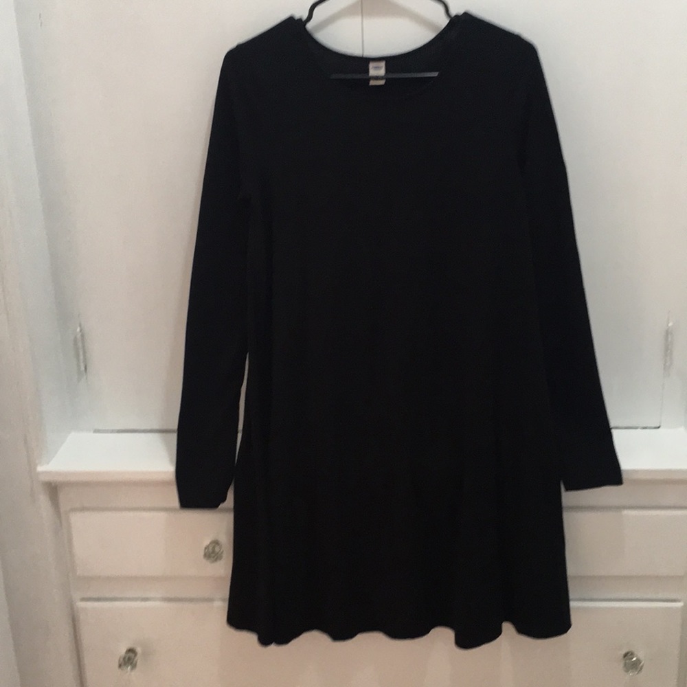 Comfortable oversized lounge dress.